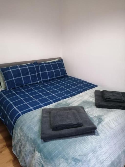 Appartamento Stylish One Bed Flat With Private Parking Aberdeen Esterno foto