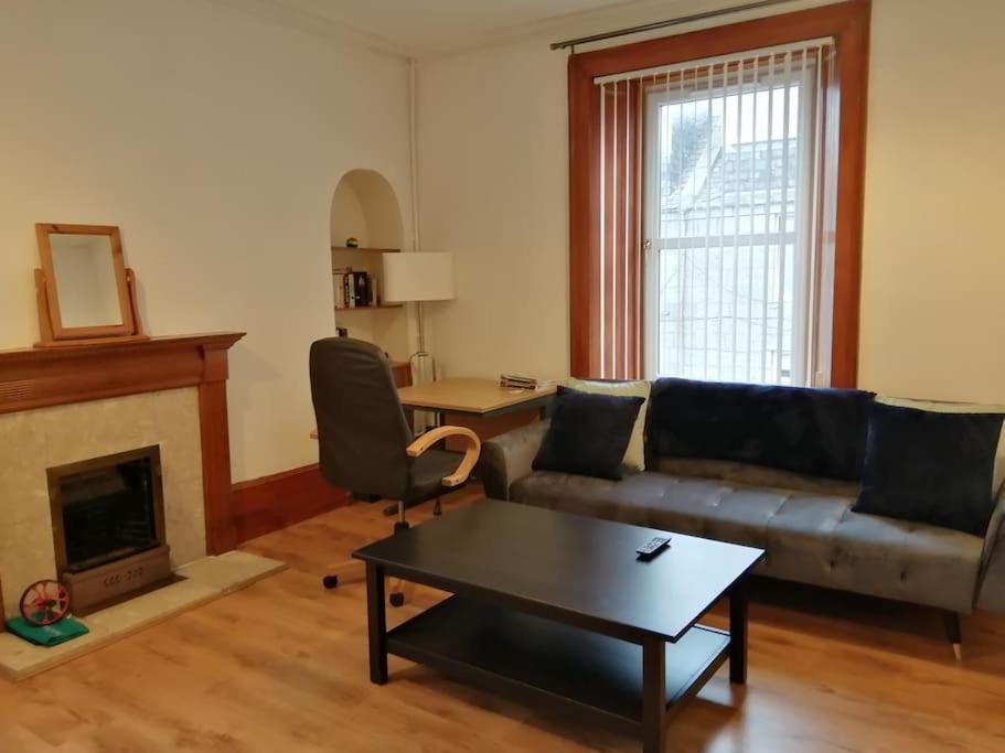 Appartamento Stylish One Bed Flat With Private Parking Aberdeen Esterno foto